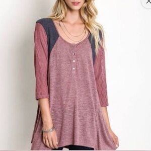 Umgee Medium Women's Burgundy Heathered Lace Sleeve Tunic